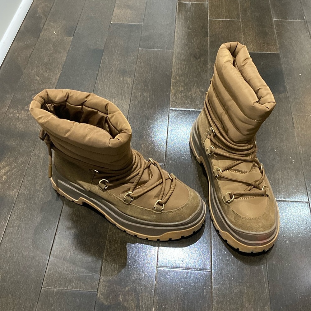 Zara Boots Size 38